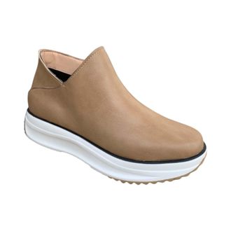 Generic Black Shoes Women Trainers Suede Trainers with Contrast Stitching and Orthotic Friendly Footbed Smart Casual Style Meets All Day Womens Slip on Shoes
