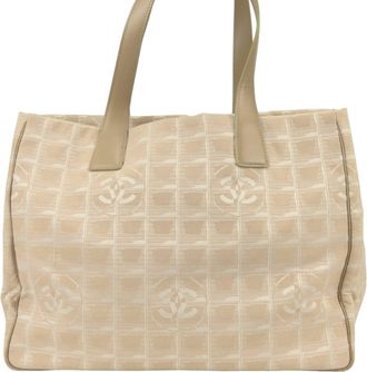 Chanel New Travel Line Beige New Travel Line Tote Bag (Pre-Owned)