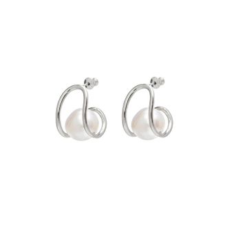 LADY GREY Womens Pearl Swerve Earring In Silver