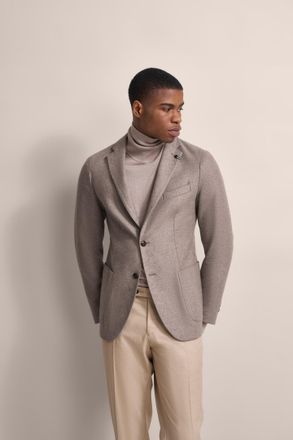 Bugatti Sakko in moderner Optik