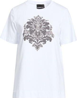 Daniela Drei TOPS - T-shirts auf YOOX.COM
