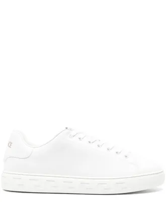 Versace: White Shoes / Footwear now up to −58% | Stylight