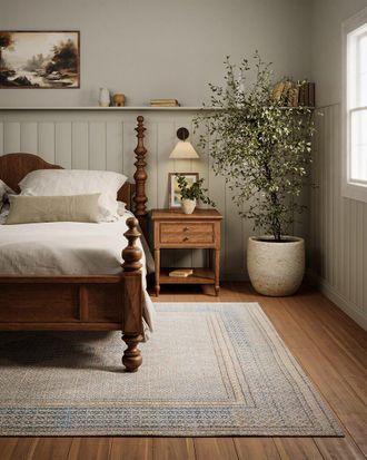 Momeni Afshar Traditional Medallion Rug