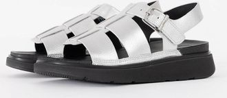 FitFlop Womens FitFlop Womens GEN-FF Tumbled-Leather Fisherman Sandals - Silver 011 - White - Size: 7
