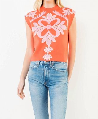 THML Clothing Jacey Sleeveless Patterned Knit Top In Orange/pink