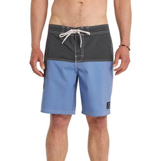 Quiksilver Original Blocked 19 Board Shorts in Riviera at Nordstrom, Size 38