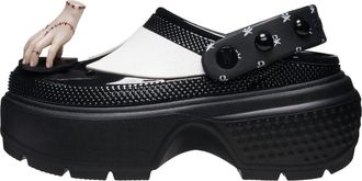 Crocs Clog Wednesday Stomp 210214-001