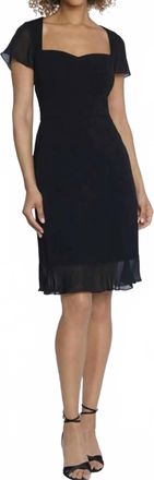 Maggy London Short Sleeve Sweetheart Ruffle Hem Cocktail Dress In Black