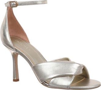 Nordstrom Remie Ankle Strap Sandal in Gold Light Metallic at Nordstrom, Size 5.5