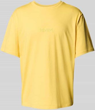 Review T-Shirt mit Label-Stitching in Pastellgelb, Größe XXL