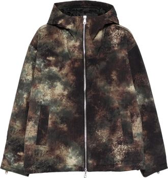 Cole Buxton Giacca con stampa camouflage e cappuccio - Marrone