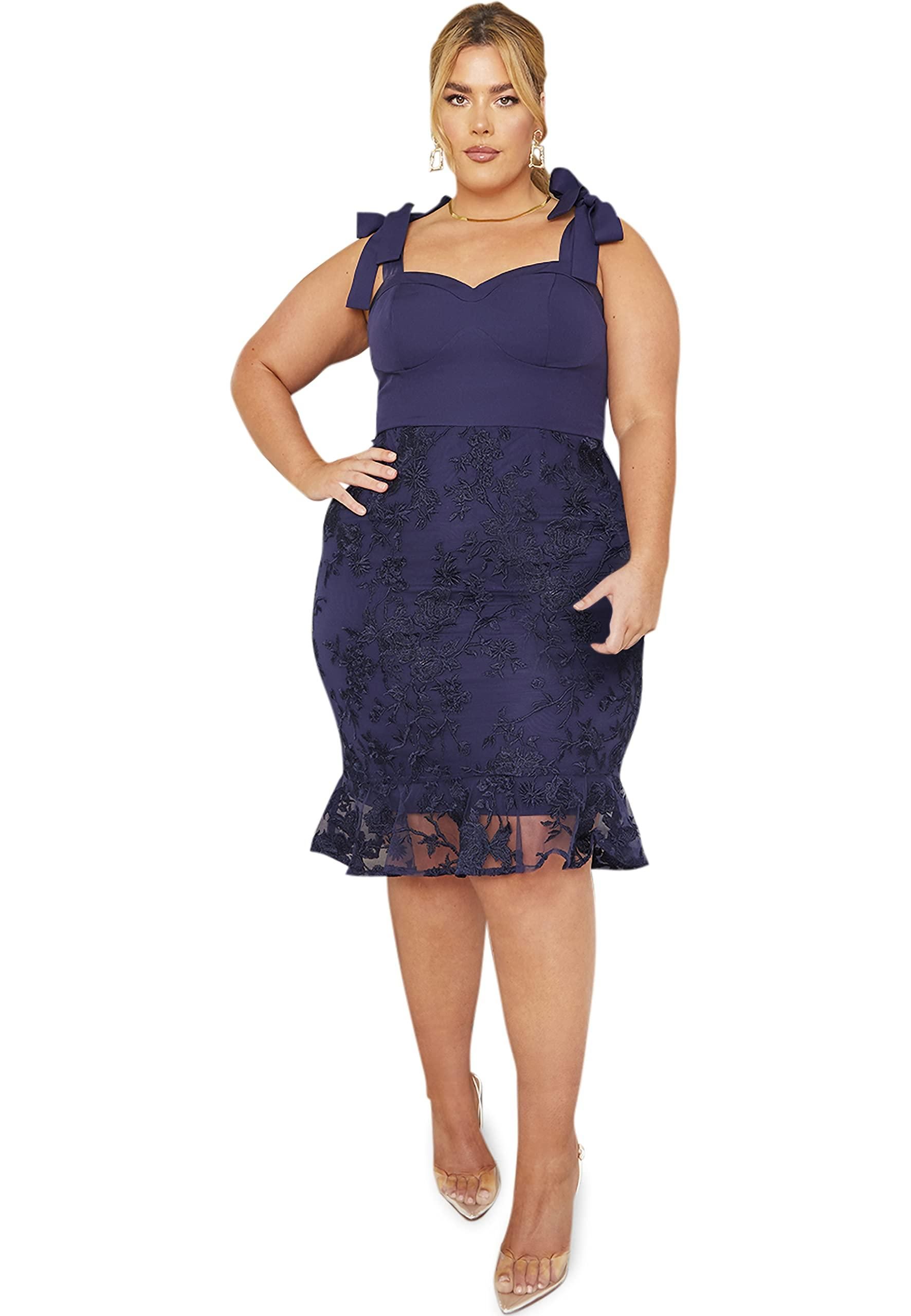 Chi Chi London: Blue Clothing now up to 50% | Stylight