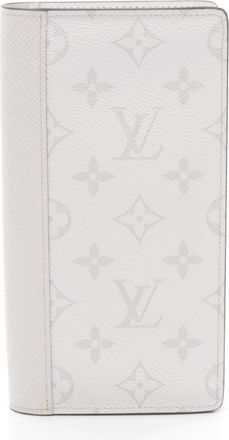 Louis Vuitton Blanc Gray Taigarama Long Wallet (Bi-Fold) (Pre-Owned)