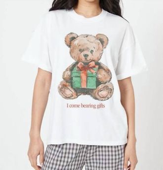 Girl Dangerous Bearing Gifts Boyfriend Tee In Vintage White