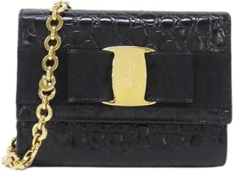 Ferragamo Pre-owned Mini Bags, female, Black, Size: ONE SIZE Pre-owned Leather Shoulder Bag