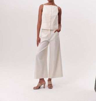 Exquise Rebeca Sleeveless Blouse In Cream