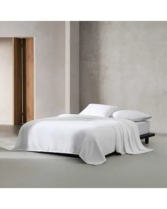 Calvin Klein Core Plush Solid Plush Blanket