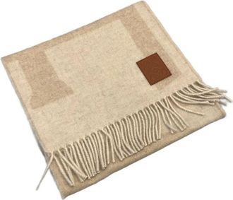 Loewe fringed logo scarf - Neutrals
