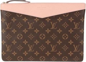 Louis Vuitton Pre-owned Clutches, female, Pink, Size: ONE SIZE Pre-owned Daily Pouch