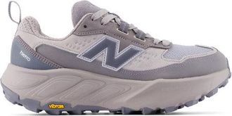 New Balance Mujer Hierro Trek en Gris, Gamuza/Malla, Talla 37.5