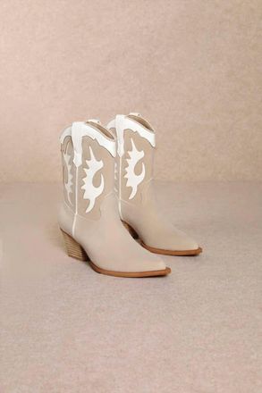 Mi.iM Womens Jackie Block Heel Western Bootie In Beige