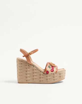 Valentino Garavani Sandalo Zeppa VLogo Signature In Rafia Jacquard Con Motivo Cherryfic 120Mm Donna NATURALE/ROSSO 35