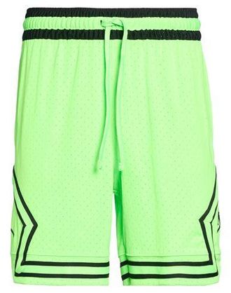 Nike HOSEN & R&Ouml;CKE - Shorts & Bermudashorts auf YOOX.COM