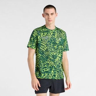 New Balance Uomo London Edition RC Essential Printed T-Shirt in Verde, Poliestere, Taglia XL