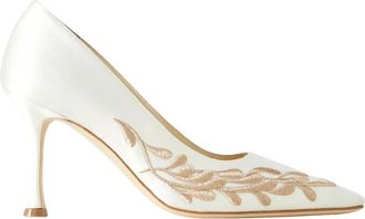 Manolo Blahnik Rabata 90 Geborduurde Satijnen Pump - Dames - Pumps - Wit - 38 EU - Satijn - Schoenen