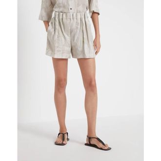Brunello Cucinelli Beige Linen Pleated Shorts, Brand Size 42 (US Size 8)