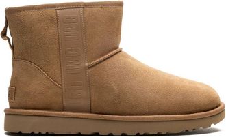 UGG logo-tape ankle boots - women - Rubber - 7 - Brown
