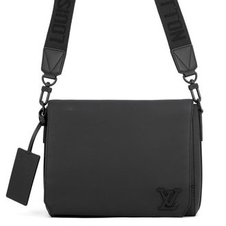Louis Vuitton Black Noir Handbag Shoulder Bag (Pre-Owned)