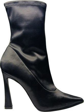 Steve Madden Nylon laarzen en enkellaarsjes - Dames - Laarzen met Hak - Zwart - 40 EU - Nylon - Schoenen