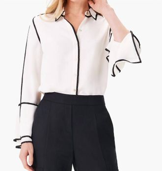 Nic+Zoe Womens Coralee Classic Touch Of Trim Shirt In Cream