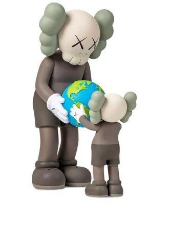 Kaws The Promise figuur - Bruin