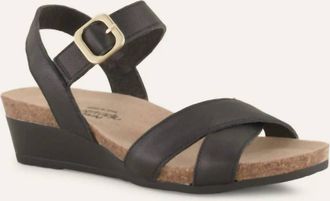 Naot Womens Throne Sandal In Black Soft Leather
