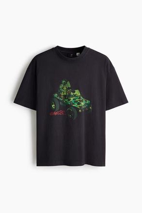 H&M Oversized Fit T-shirt in Black/gorillaz at Nordstrom, Size Medium