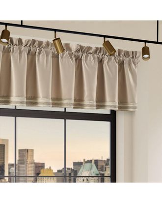 J. Queen New York Window Straight Valance