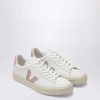 Veja Campo Sneakers aus wei&szlig;em und rosa Leder