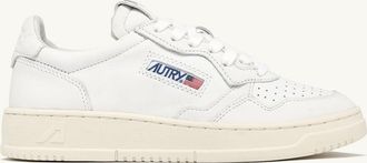 Autry MEDALIST LOW SNEAKERS IN SUPER-SOFT WHITE NAPPA