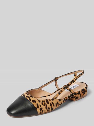 Steve Madden Ballerinas mit Dornschlie&szlig;e Modell BELINDA in Sand, Gr&ouml;&szlig;e 37