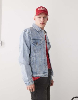 Icecream Giacca trucker blu lavaggio chiaro in denim con stampa di cane che corre sul retro