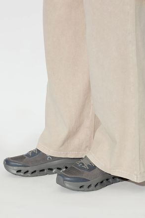 On Cloudtilt Moon Sneakers, Womens, Grey
