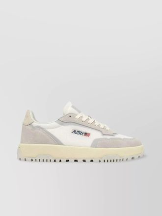 Autry wildpace low man sneakers