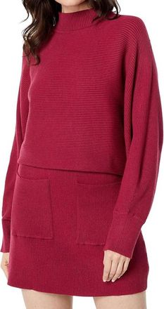 En Saison Front Pockets Sweater Skirt In Fuchsia