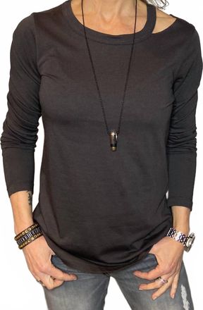 Chaser Cutout Shoulder Long Sleeve Tee In Union Black