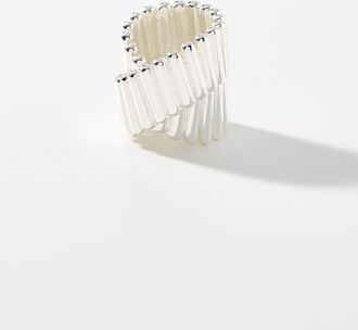 UNCOMMON MATTERS Womens Droplet chunky ring