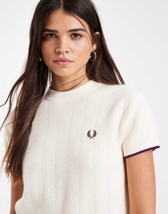 Fred Perry t-shirt lavorata a maglia testurizzata color ecru-Bianco
