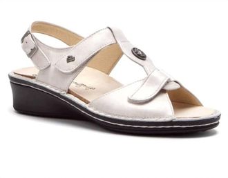 Finn Comfort Womens Adana Sandals In Silver