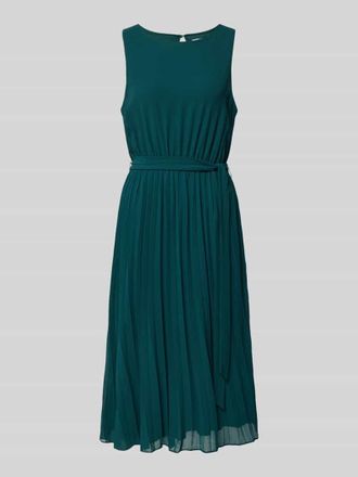Apricot Midikleid mit Plisseefalten und Bindeg&uuml;rtel in Gruen, Gr&ouml;&szlig;e XXL